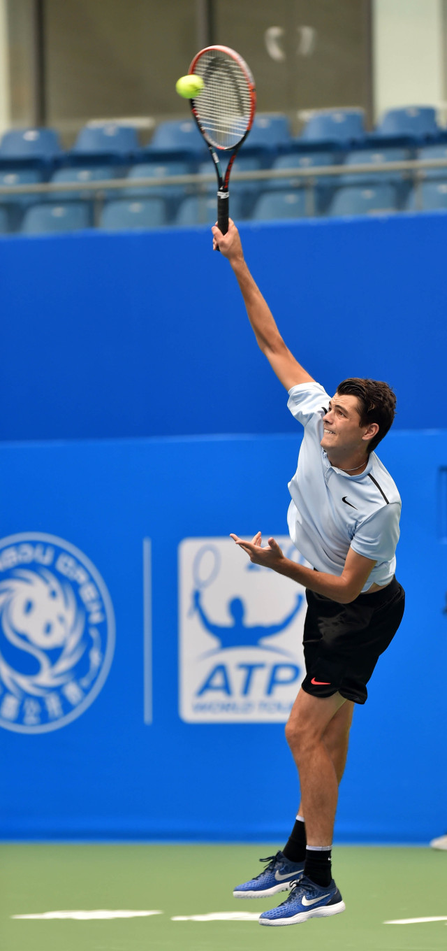 凭借球队提 凭借球队提